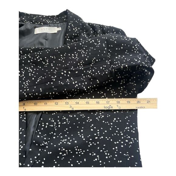 ASTR The Label Blazer Womens Small Black White Dots Open Front Workwear Office - Picture 7 of 12